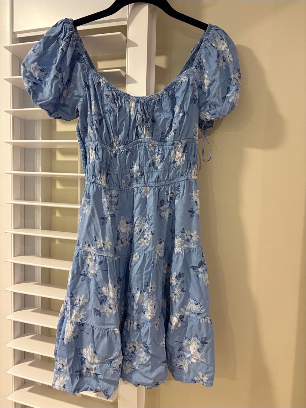 Hollister Blue Floral Puff-Sleeve Mini Dress